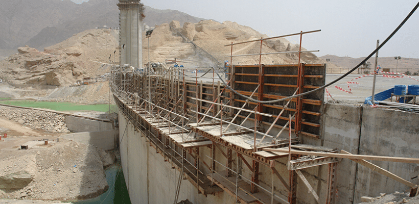 RMD Kwikform's single sided formwork shutter on Wadi Dayqah Dam, Oman